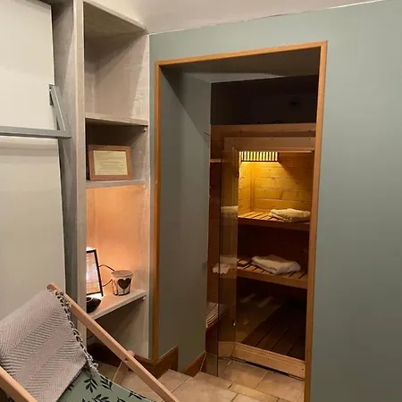 Le Clos De La Challangette Beaune (Cote d'Or)