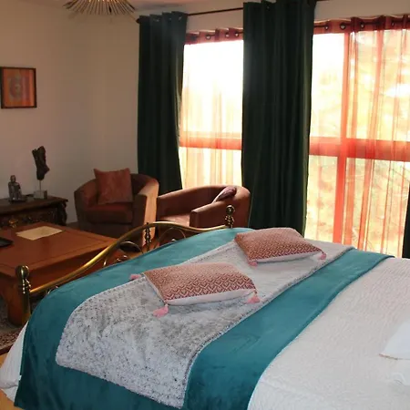 Le Clos De La Challangette Bed & Breakfast