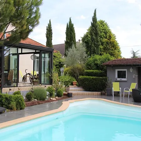 Le Clos De La Challangette לינה וארוחת בוקר