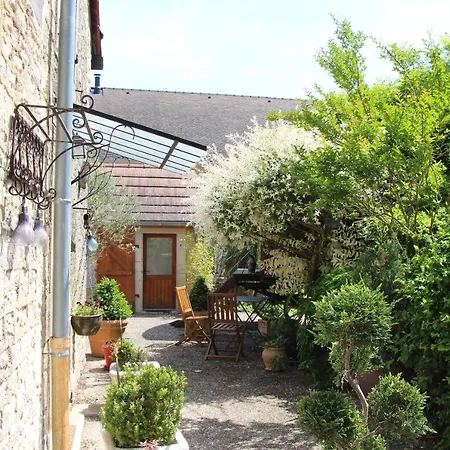 Le Clos De La Challangette Beaune (Cote d'Or)