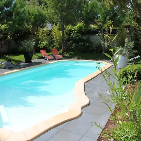 Le Clos De La Challangette 4* Beaune (Cote d'Or)