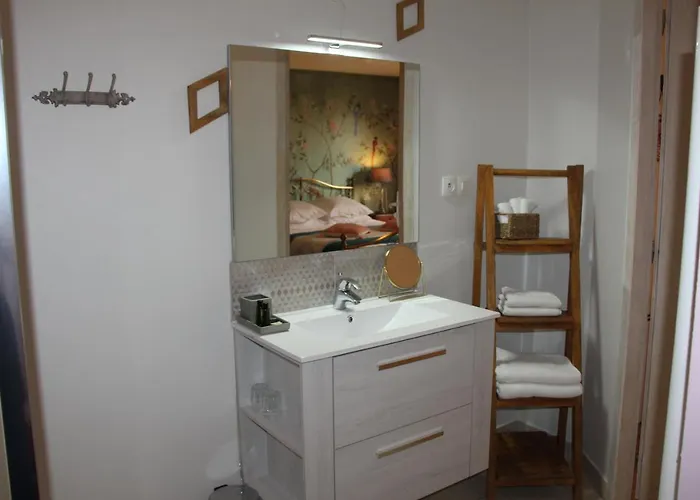 ル クロ ドゥ ラ シャランジェット ボーヌ