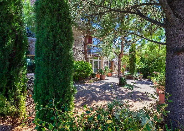 ル クロ ドゥ ラ シャランジェット ベッド・アンド・ブレックファスト ボーヌ