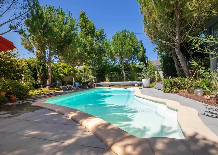 ベッド・アンド・ブレックファスト ル クロ ドゥ ラ シャランジェット 4*