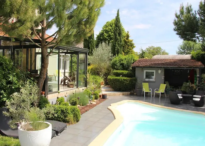 Le Clos De La Challangette 4* Бон