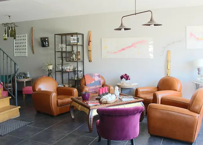 ル クロ ドゥ ラ シャランジェット 4* ボーヌ